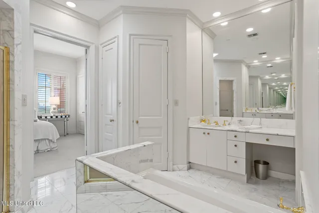 $550,000 | 1200 Meadowbrook Road, Unit 49, Jackson, MS 39206