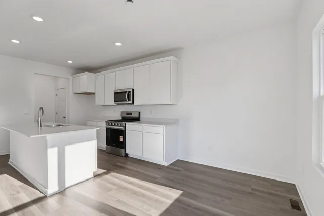 $479,990 | 7026 Oakmont Road, Mount Pleasant, WI 53403