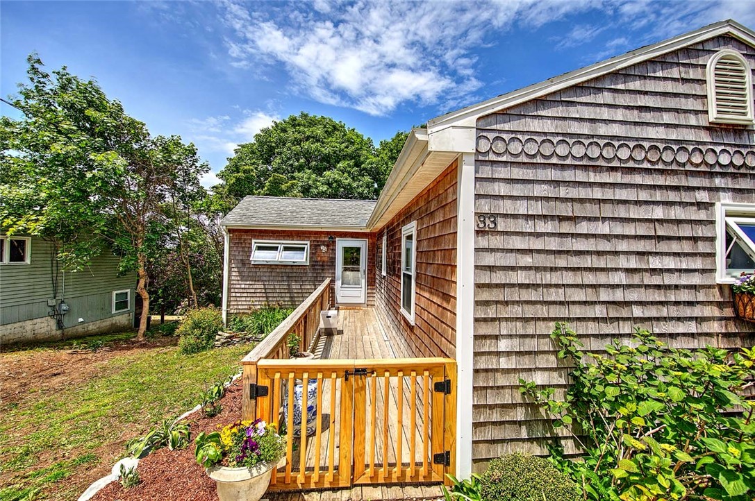 33 West Main Road Little Compton, RI 02837 - Photo 5 of 42
