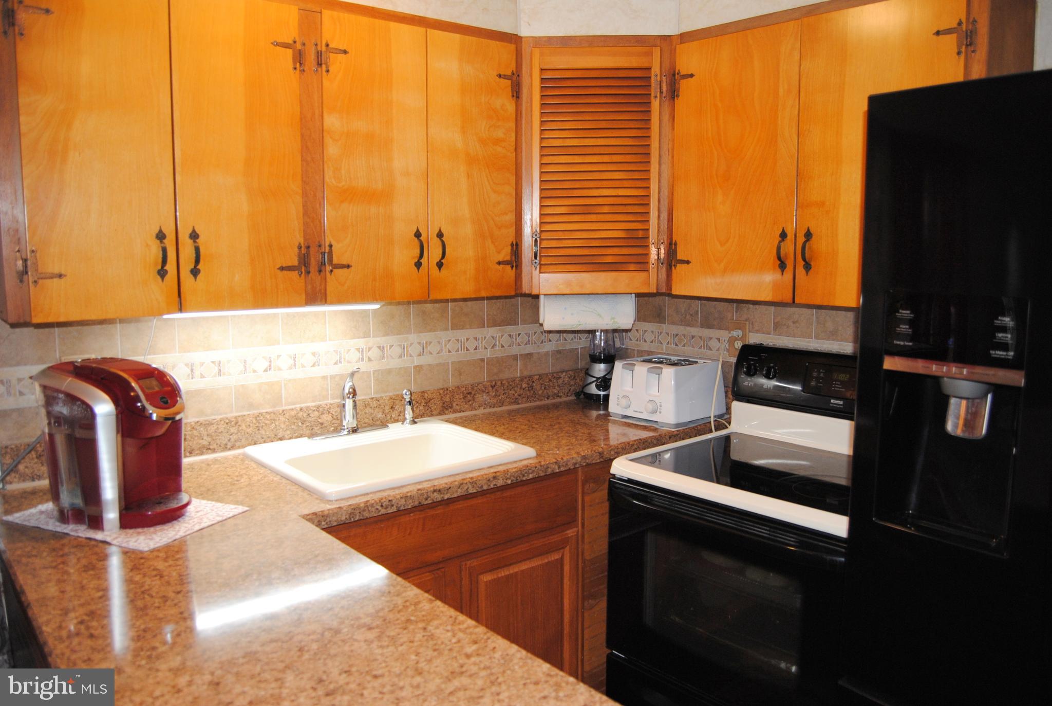 30 Bittersweet Road Levittown, PA 19057 - Photo 19 of 32 Gallery Image 19
