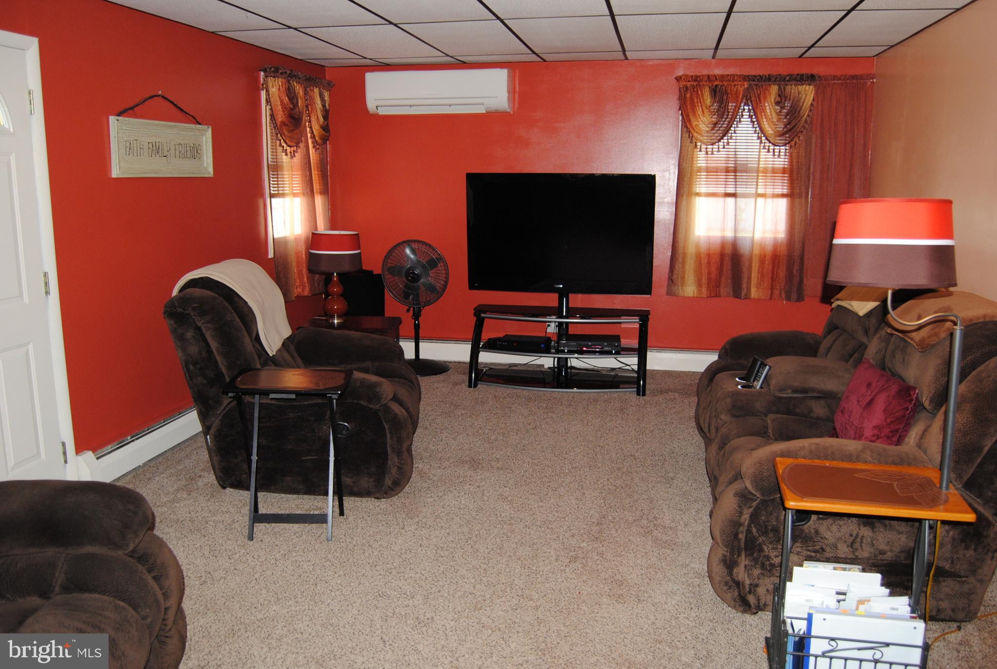 30 Bittersweet Road Levittown, PA 19057 - Photo 9 of 32 Gallery Image 9