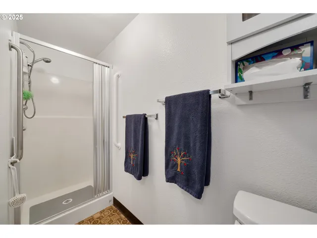 $530,000 | 9215 6th Street, Bay City, OR 97107