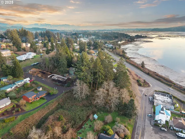 $530,000 | 9215 6th Street, Bay City, OR 97107