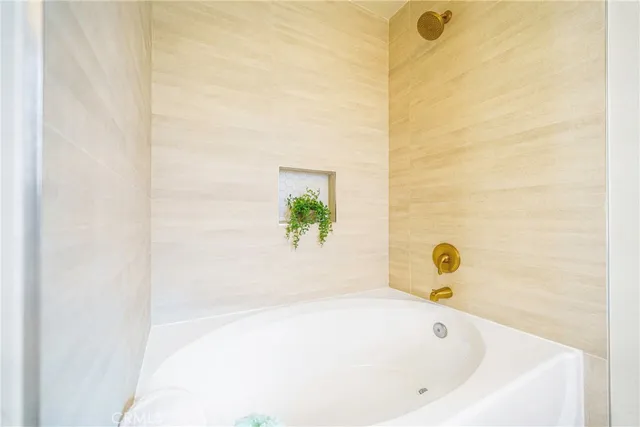 a bathroom with a tub
