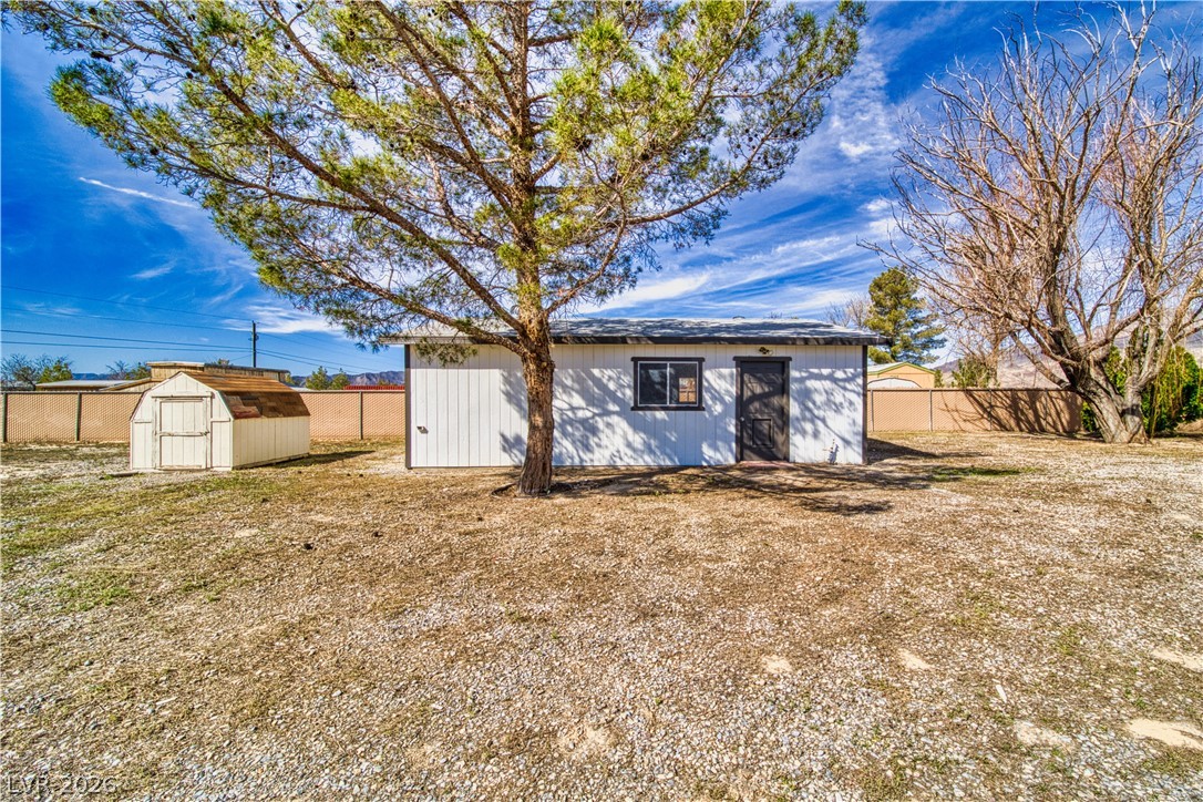 2081 Gally Road Pahrump, NV 89060 - Photo 6 of 44 Gallery Image 6