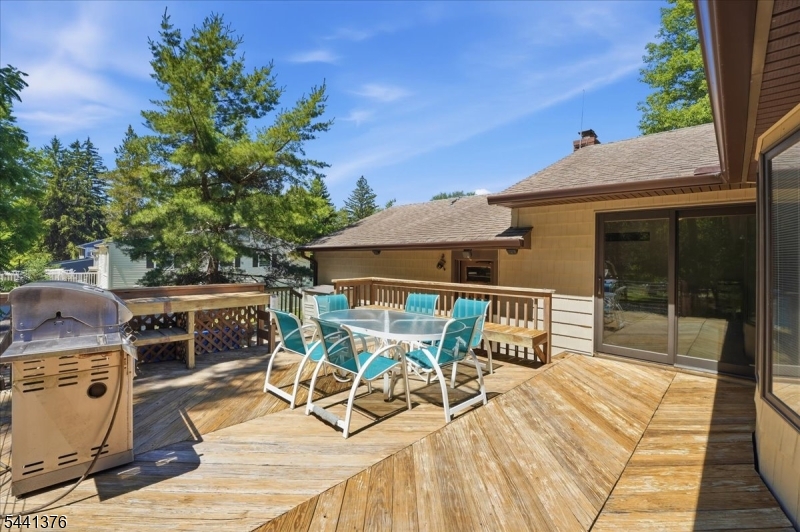 1352 Crim Road Bridgewater, NJ 08807 - Photo 29 of 34
