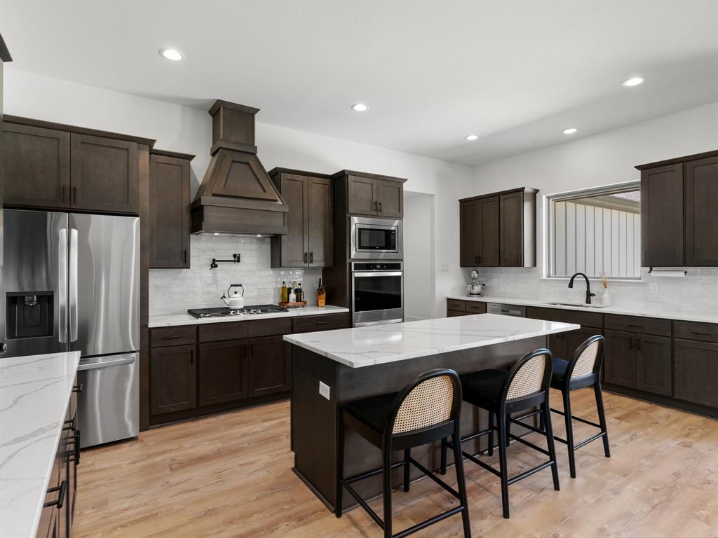 2020 Redemption Drive Weatherford, TX 76088 - Photo 13 of 34