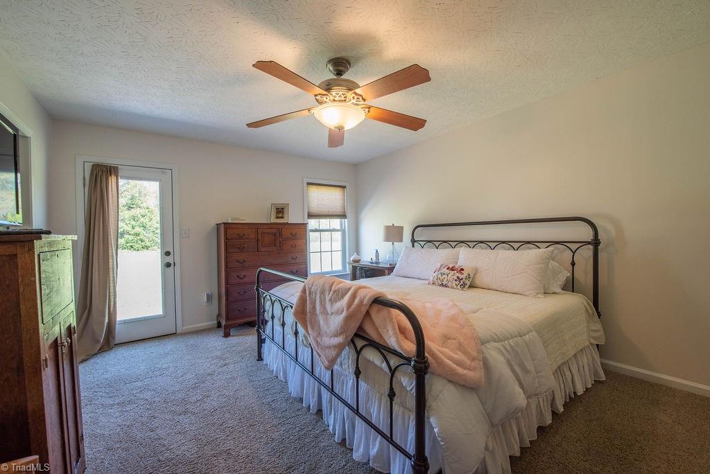 366 Hege Road Lexington, NC 27295 - Photo 4 of 29 Gallery Image 4