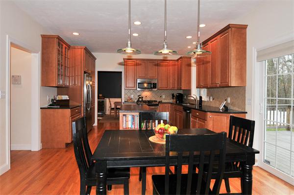 35 Ridgewood Street Ashland, MA 01721 - Photo 5 of 15