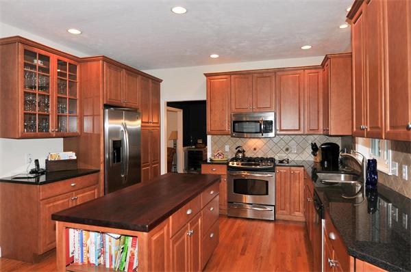 35 Ridgewood Street Ashland, MA 01721 - Photo 6 of 15