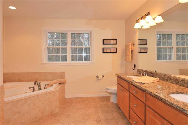 35 Ridgewood Street Ashland, MA 01721 - Photo 10 of 15