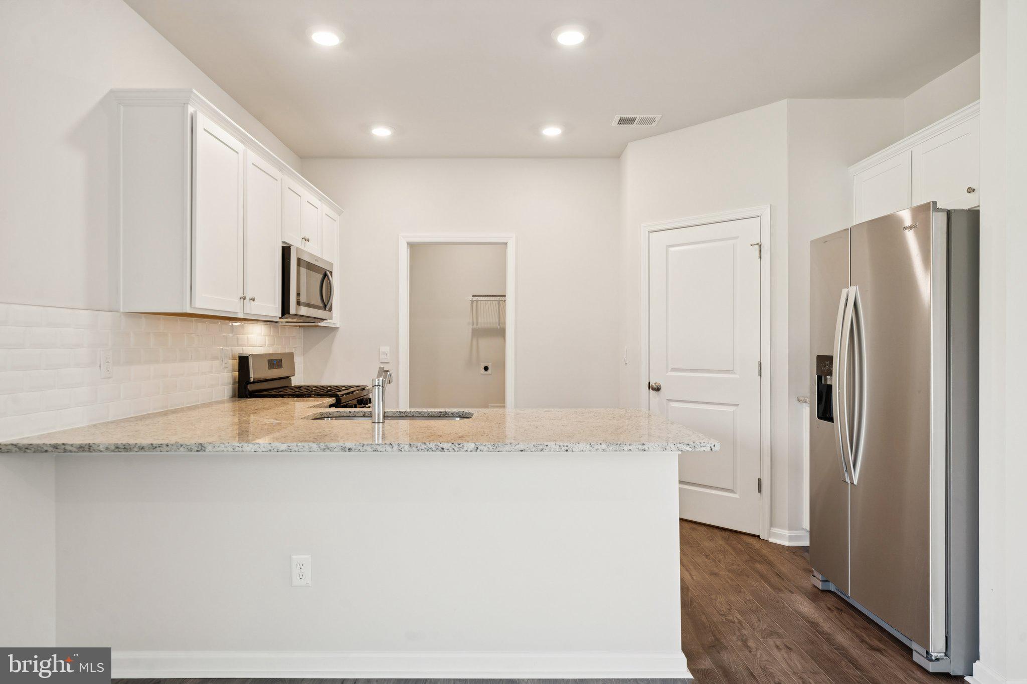 6289 Sterling Way Ruther Glen, VA 22546 - Photo 8 of 31