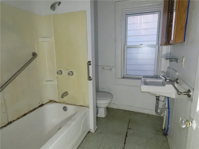 $96,000 | 1807 Lodi Street, Syracuse, NY 13208