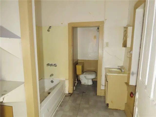 $96,000 | 1807 Lodi Street, Syracuse, NY 13208