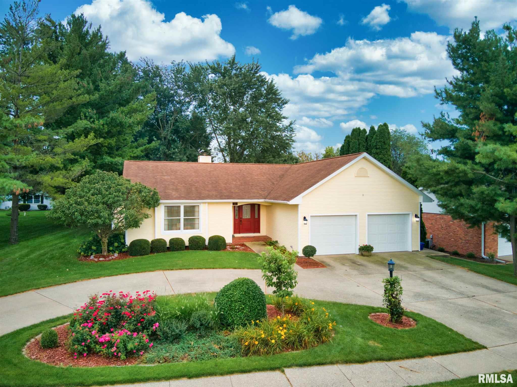 1010 Westgate Road Washington, IL 61571 - Photo 1 of 33 Gallery Image 1