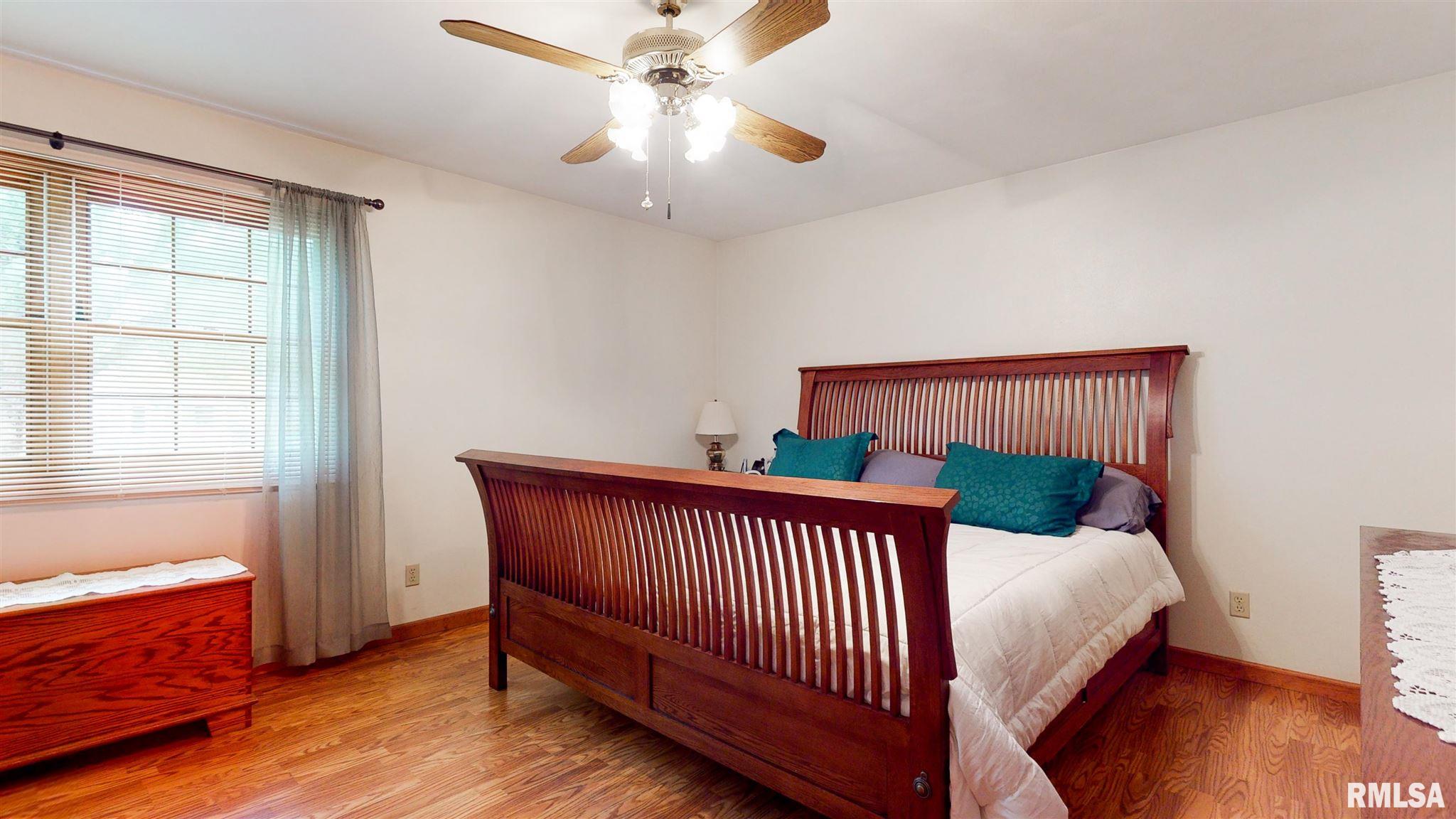 1010 Westgate Road Washington, IL 61571 - Photo 20 of 33 Gallery Image 20