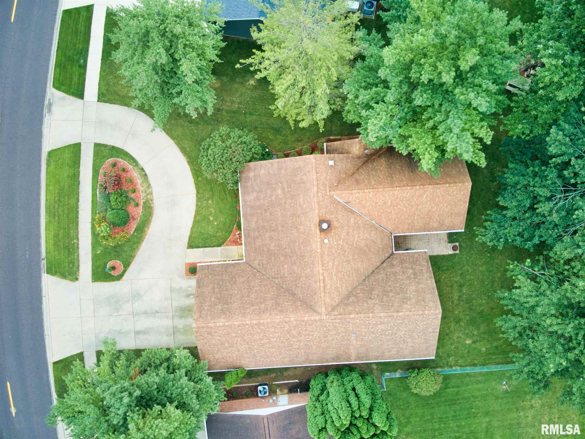 1010 Westgate Road Washington, IL 61571 - Photo 3 of 33 Gallery Image 3