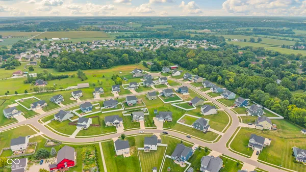 $435,000 | 7264 West Beyers Court, New Palestine, IN 46163
