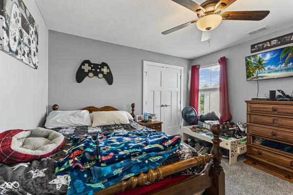 $435,000 | 7264 West Beyers Court, New Palestine, IN 46163