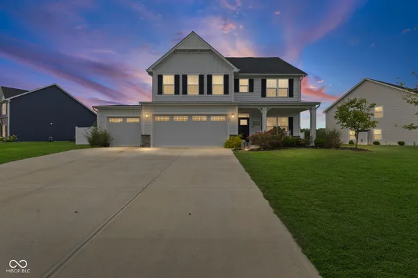 $435,000 | 7264 West Beyers Court, New Palestine, IN 46163