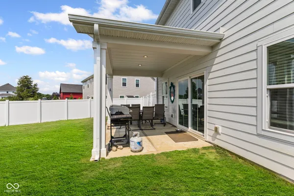 $435,000 | 7264 West Beyers Court, New Palestine, IN 46163