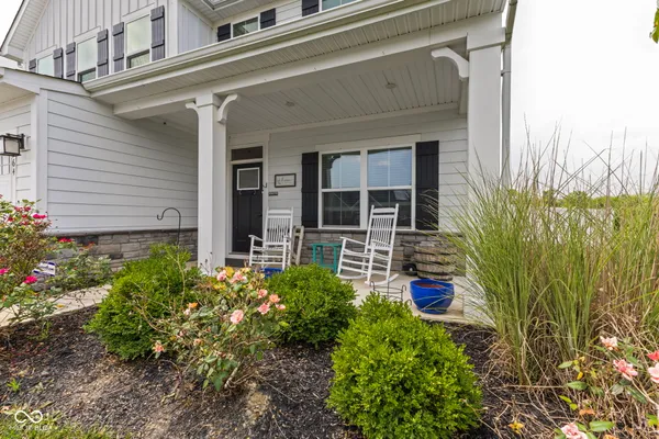 $435,000 | 7264 West Beyers Court, New Palestine, IN 46163