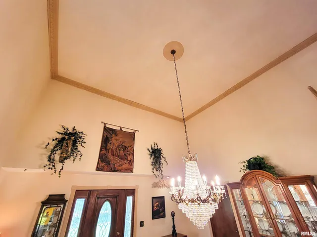 $150,000 | 325 South 5th Street Southwest, Clay City, IL 62824