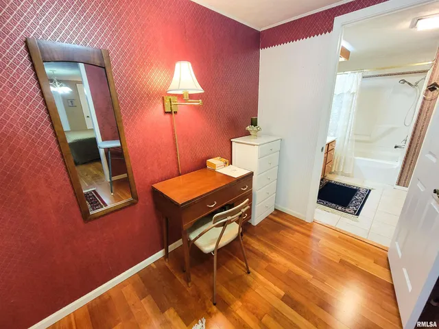 $150,000 | 325 South 5th Street Southwest, Clay City, IL 62824