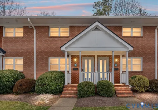 $189,999 | 3109 North Parham Road, Unit 17, Henrico, VA 23294
