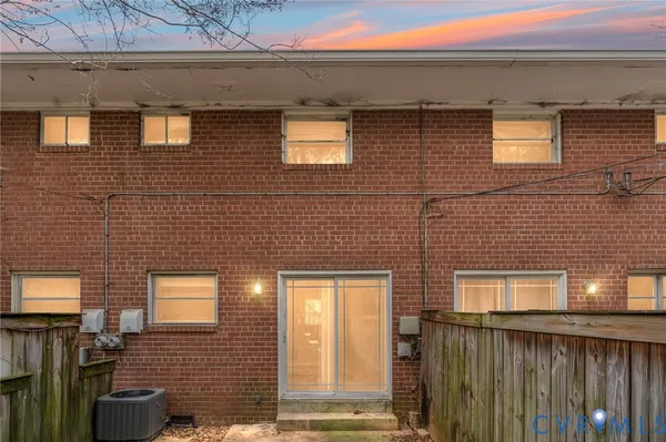 $189,999 | 3109 North Parham Road, Unit 17, Henrico, VA 23294