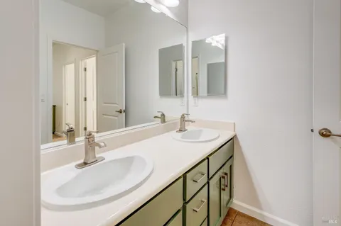 $549,500 | 1660 Glenmore Drive, Fairfield, CA 94533