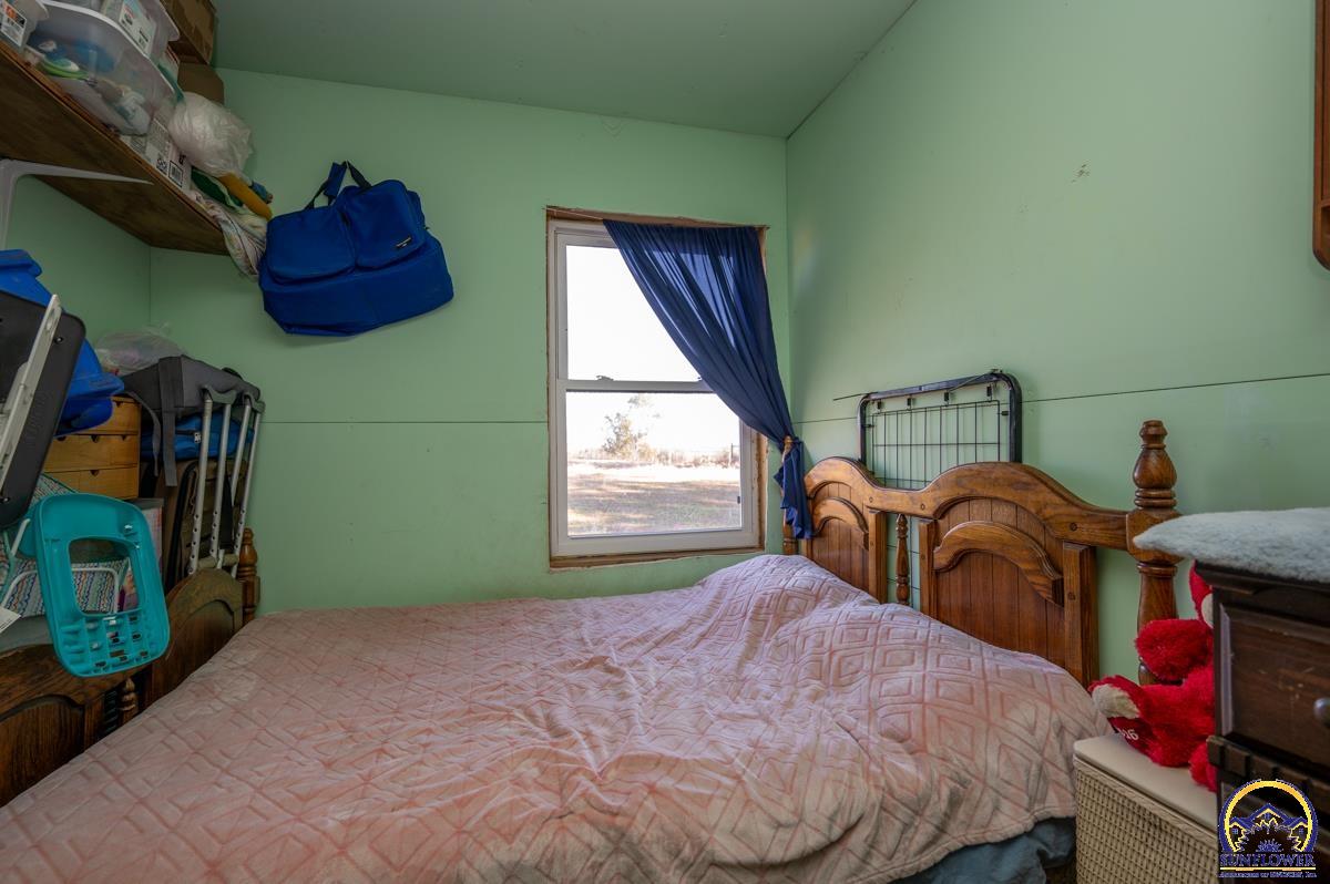 20031 South Berryton Road Lyndon, KS 66451 - Photo 15 of 98