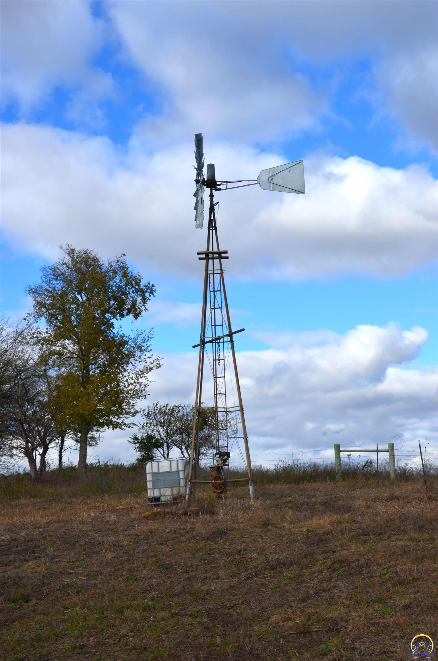 20031 South Berryton Road Lyndon, KS 66451 - Photo 26 of 98