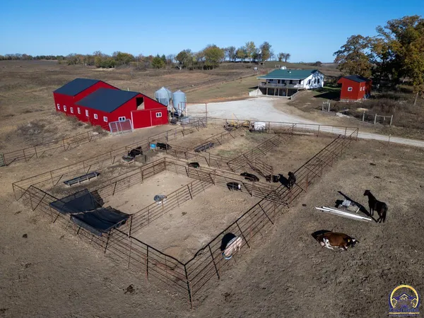 $425,000 | 20031 South Berryton Road, Lyndon, KS 66451