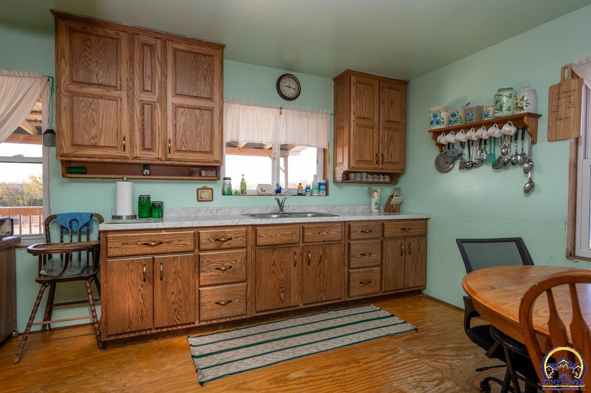 20031 South Berryton Road Lyndon, KS 66451 - Photo 10 of 98