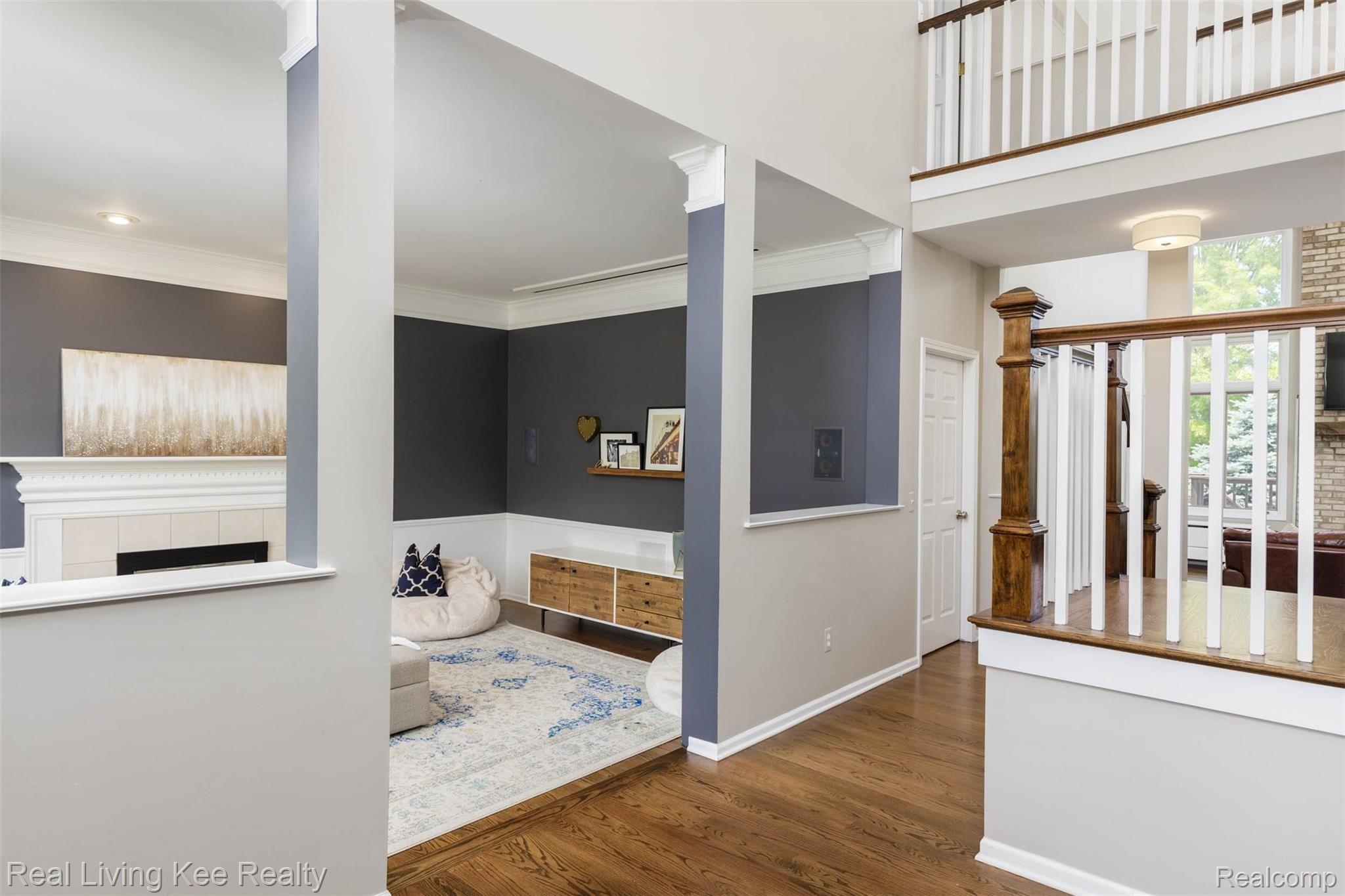 4210 Oak Tree Cir-9.jpg