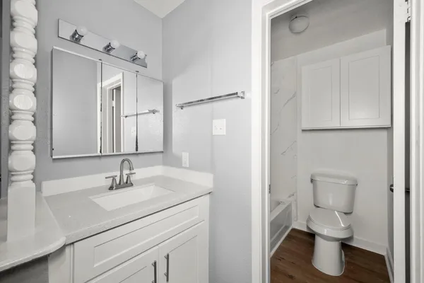 $975 | 9009 Richmond Avenue, Unit 111, Houston, TX 77063