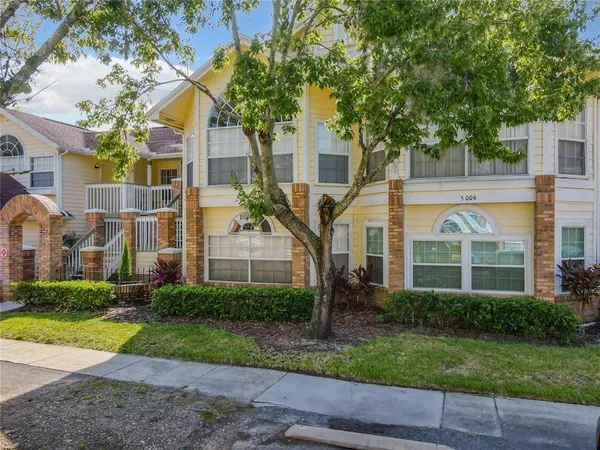 $1,890 | 5006 Laguna Bay Circle, Unit 60, Kissimmee, FL 34746