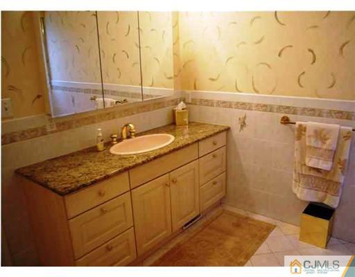 44 Agress Road Millstone Township, NJ 08535 - Photo 9 of 12 Gallery Image 9