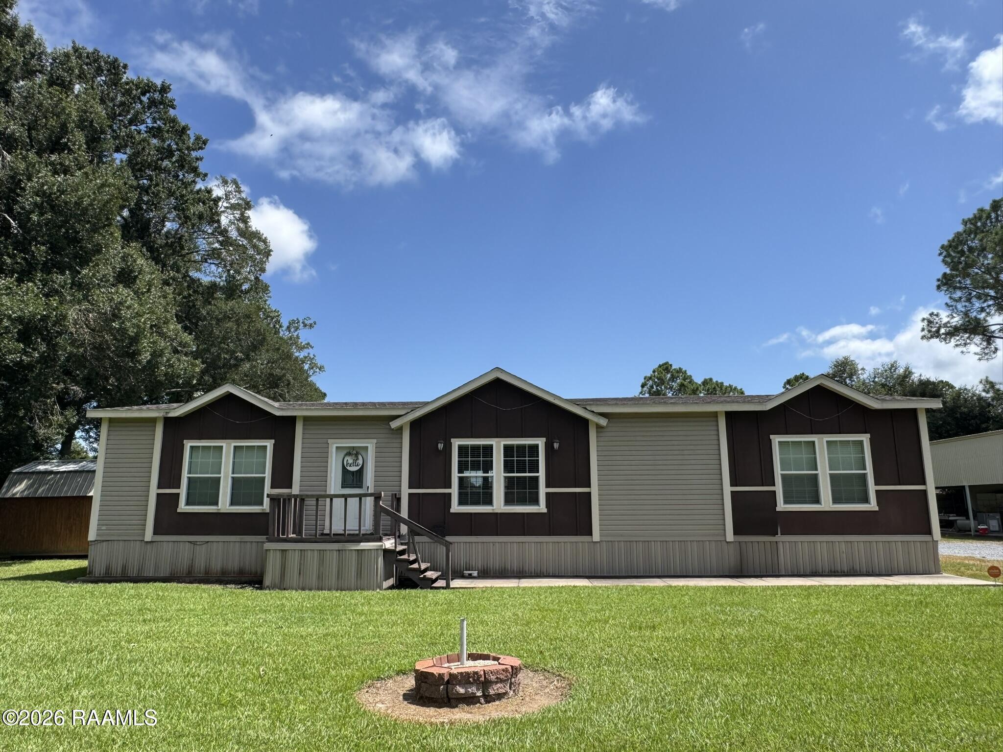 2400 Rees Street Breaux Bridge, LA 70517 - Photo 1 of 25 Front View