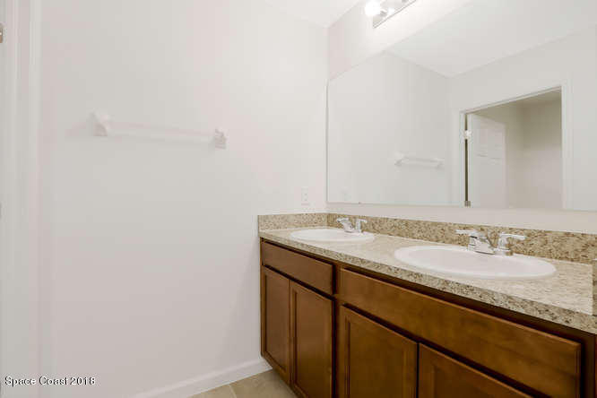 3608 Loggerhead Lane Mims, FL 32754 - Photo 11 of 30 GUEST BATHROOM