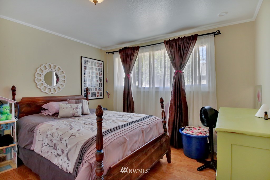 8620 Meadow Road Southwest Lakewood, WA 98499 - Photo 12 of 19 Gallery Image 12