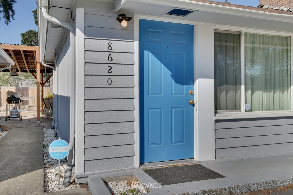 8620 Meadow Road Southwest Lakewood, WA 98499 - Photo 3 of 19 Gallery Image 3