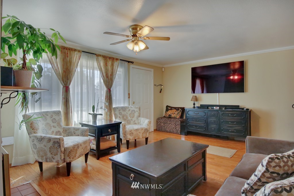 8620 Meadow Road Southwest Lakewood, WA 98499 - Photo 7 of 19 Gallery Image 7