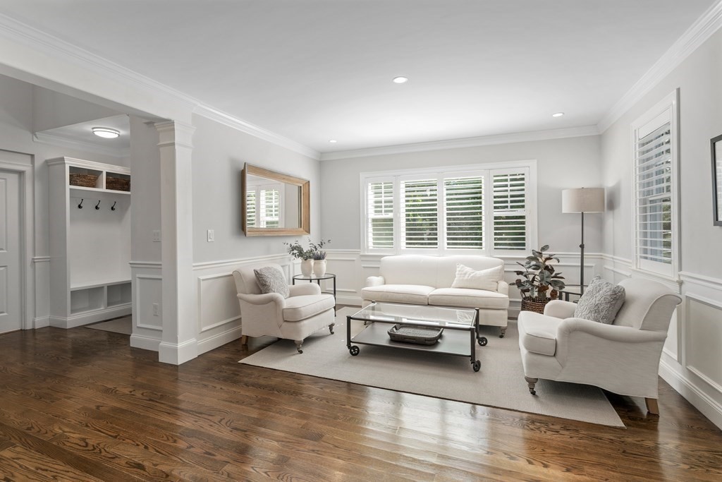 8 Partridge Road Wellesley, MA 02481 - Photo 9 of 30