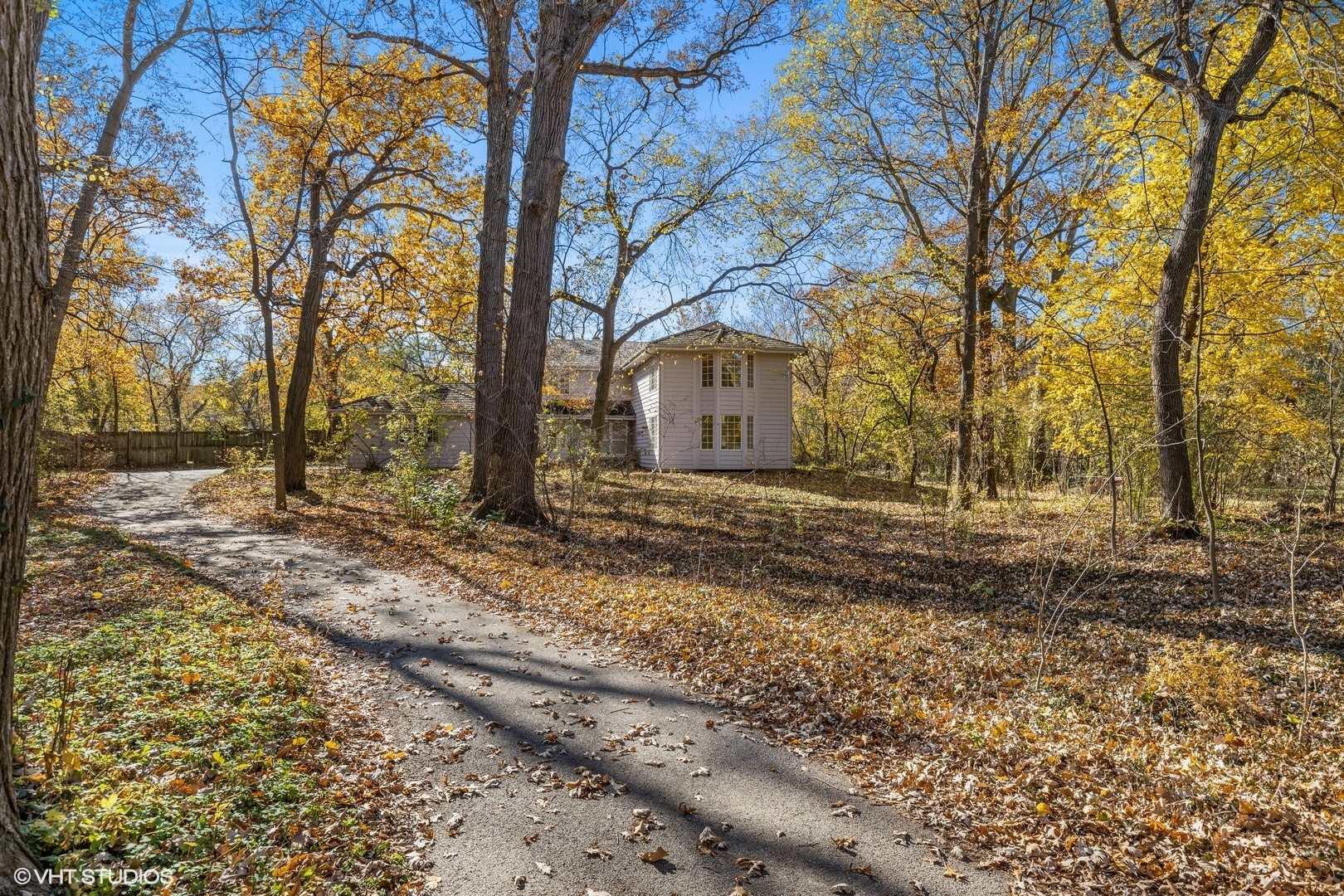 178 Maplewood Road Riverside, IL 60546 - Photo 1 of 37