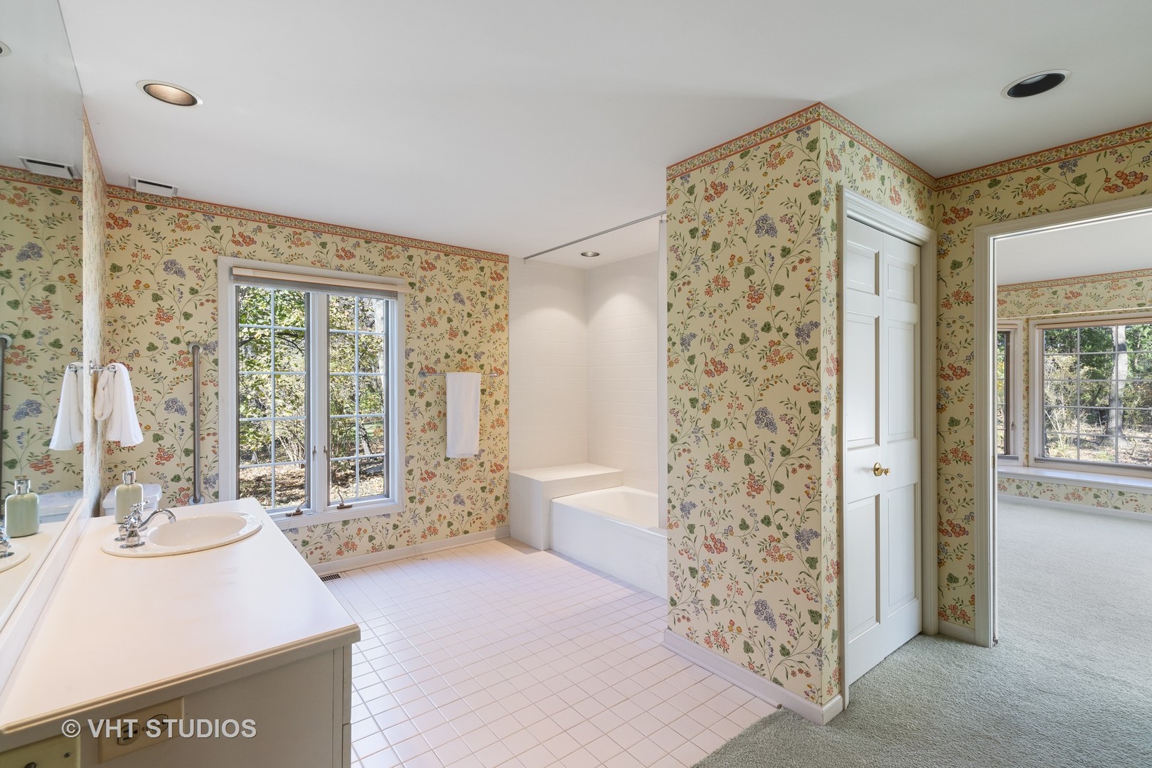 178 Maplewood Road Riverside, IL 60546 - Photo 16 of 37