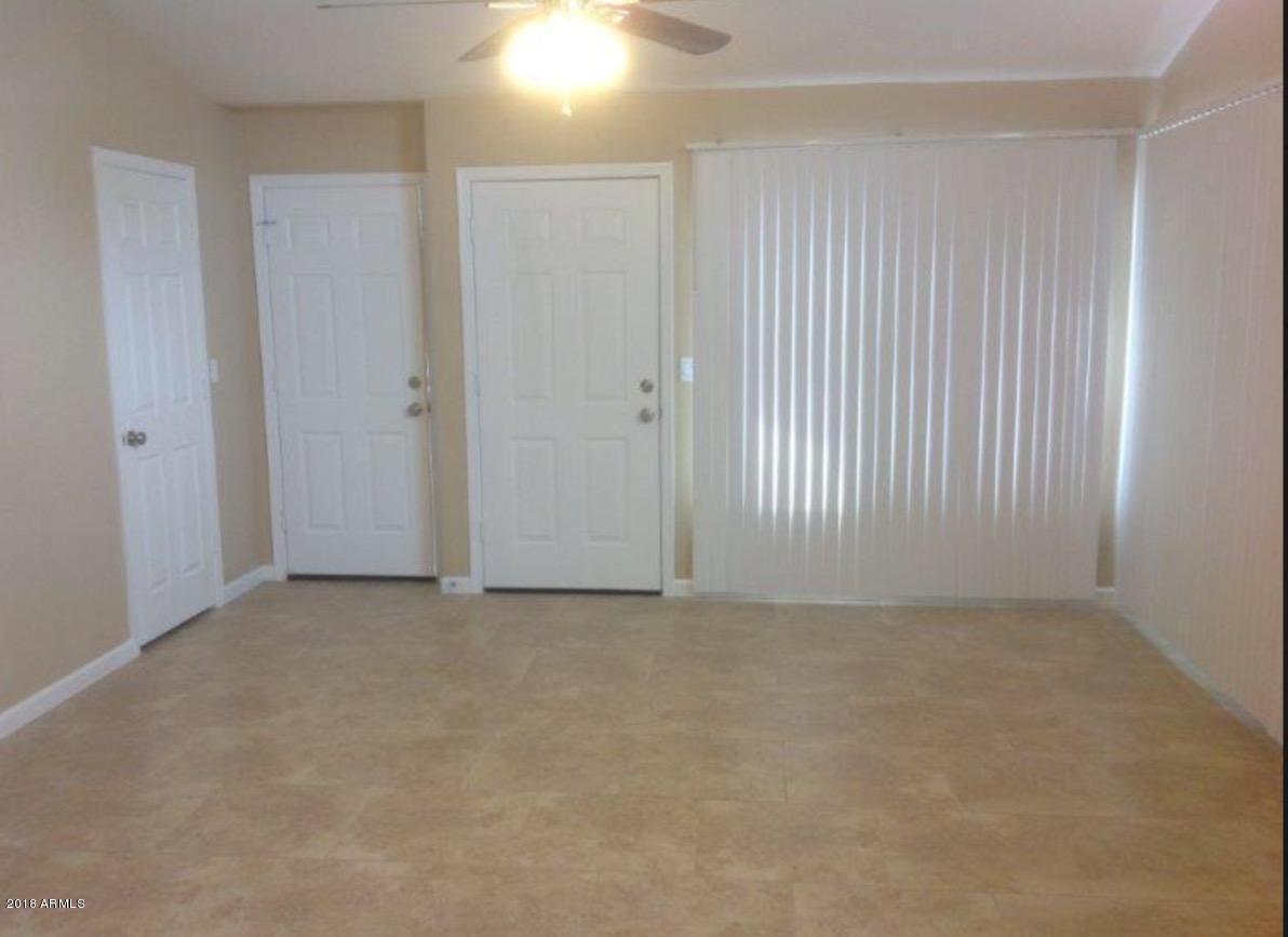 1702 East Darrel Road Phoenix, AZ 85042 - Photo 4 of 16 FullSizeRender (4)