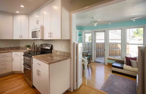$749,000 | 533 North Avenue, Barrington, IL 60010