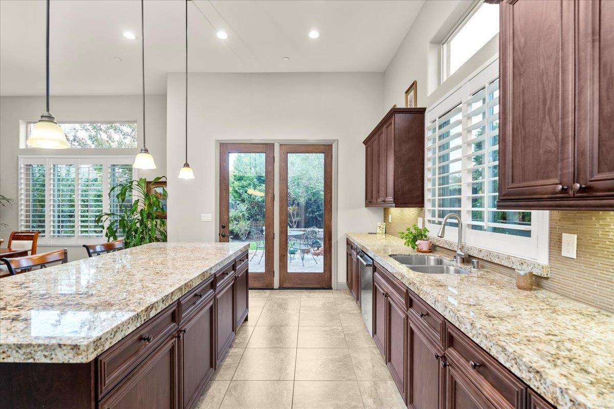 921 Hackberry Avenue Modesto, CA 95350 - Photo 14 of 34